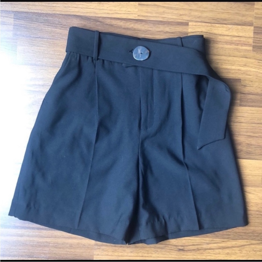 Zara High waisted shorts